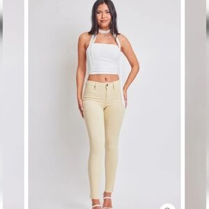 NWOT YMI Cream Skinny Jeans with Smooth Texture